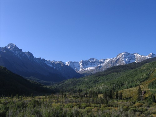 Blue Lakes Trailhead approach